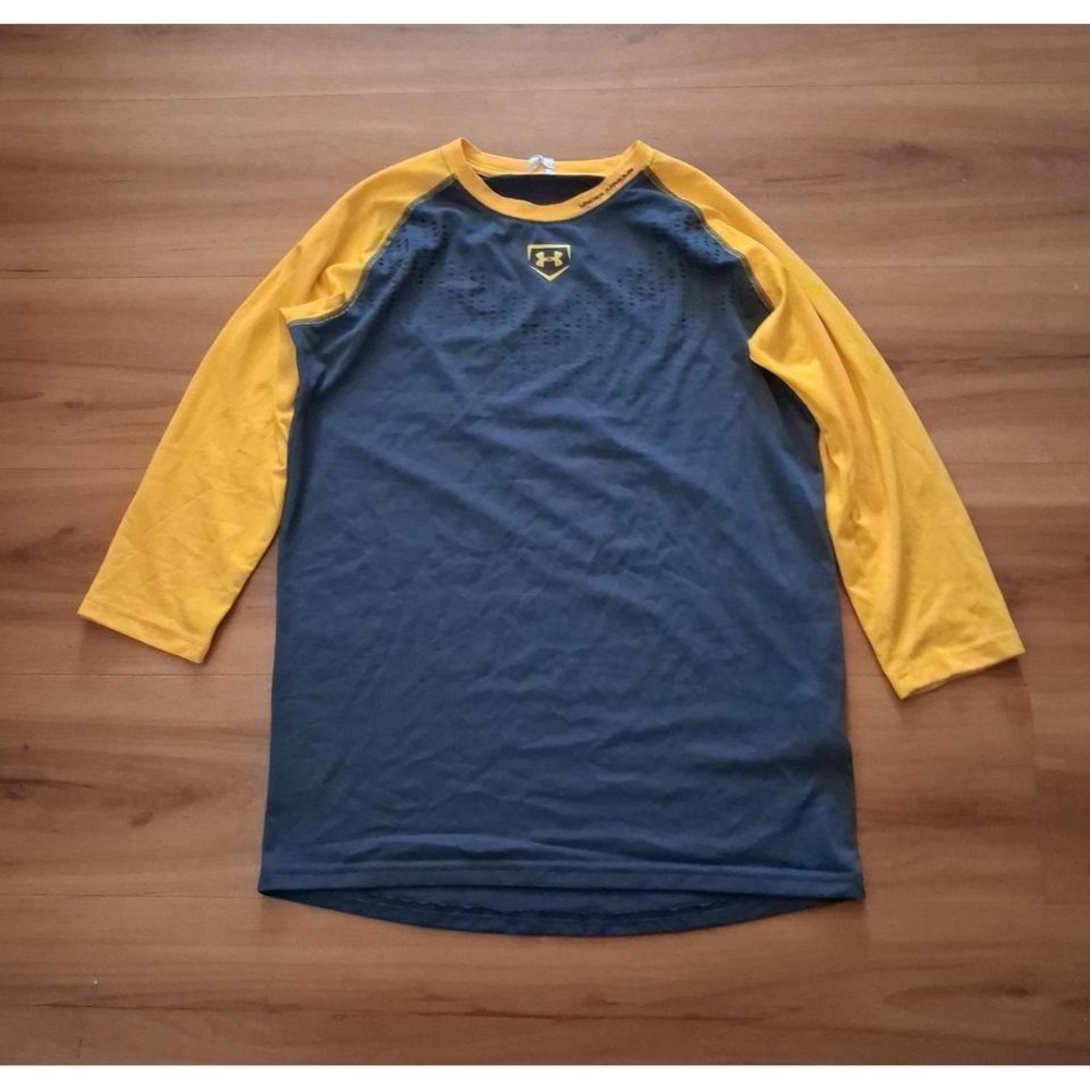 Kids Under Armour Heat Gear Active Performance‎ Athletic Workout Shirt